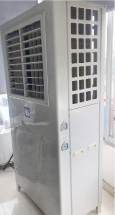 AX-360C 在工业环境中的安装，展示紧凑的空间需求